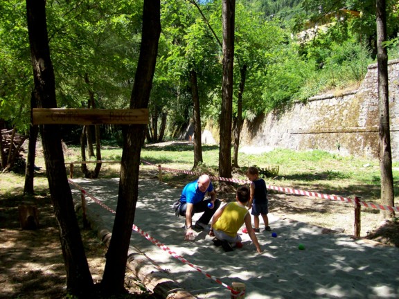  Image name: 100_0283.JPG 
 width: 576 pixel 
 height: 432 pixel 
 Size: 115034 bytes 
 Click to enlarge 